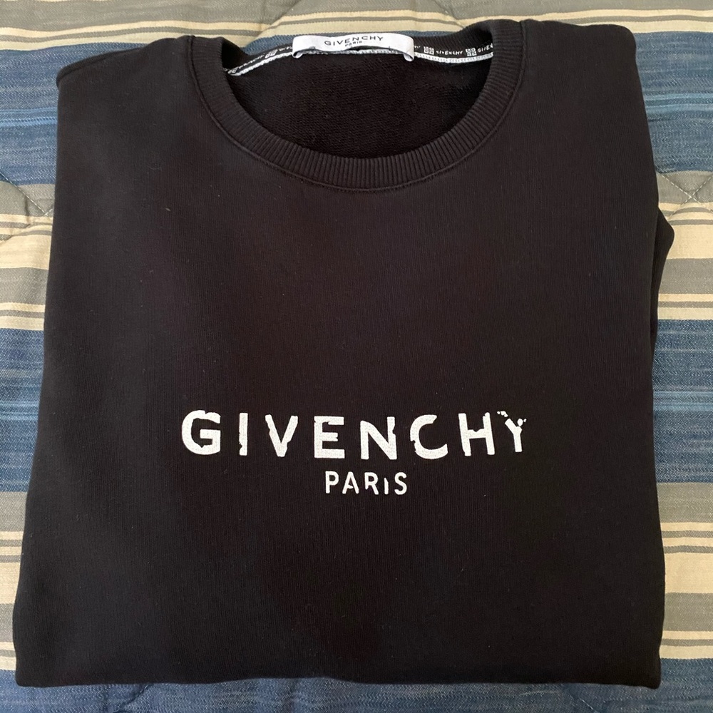 Men’s Givenchy Sweater